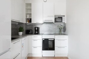 Fridge, microwave, oven, stovetop - Sleep well next to Expo & Convention Centre - A56 (Helsinki)