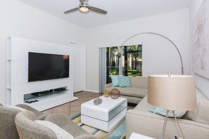 Apartment | Living room