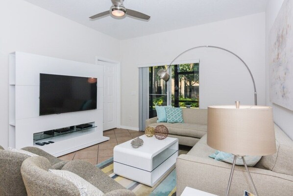 Apartment | Living room