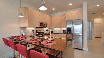 Apartment | Private kitchen | Fridge, microwave, oven, dishwasher