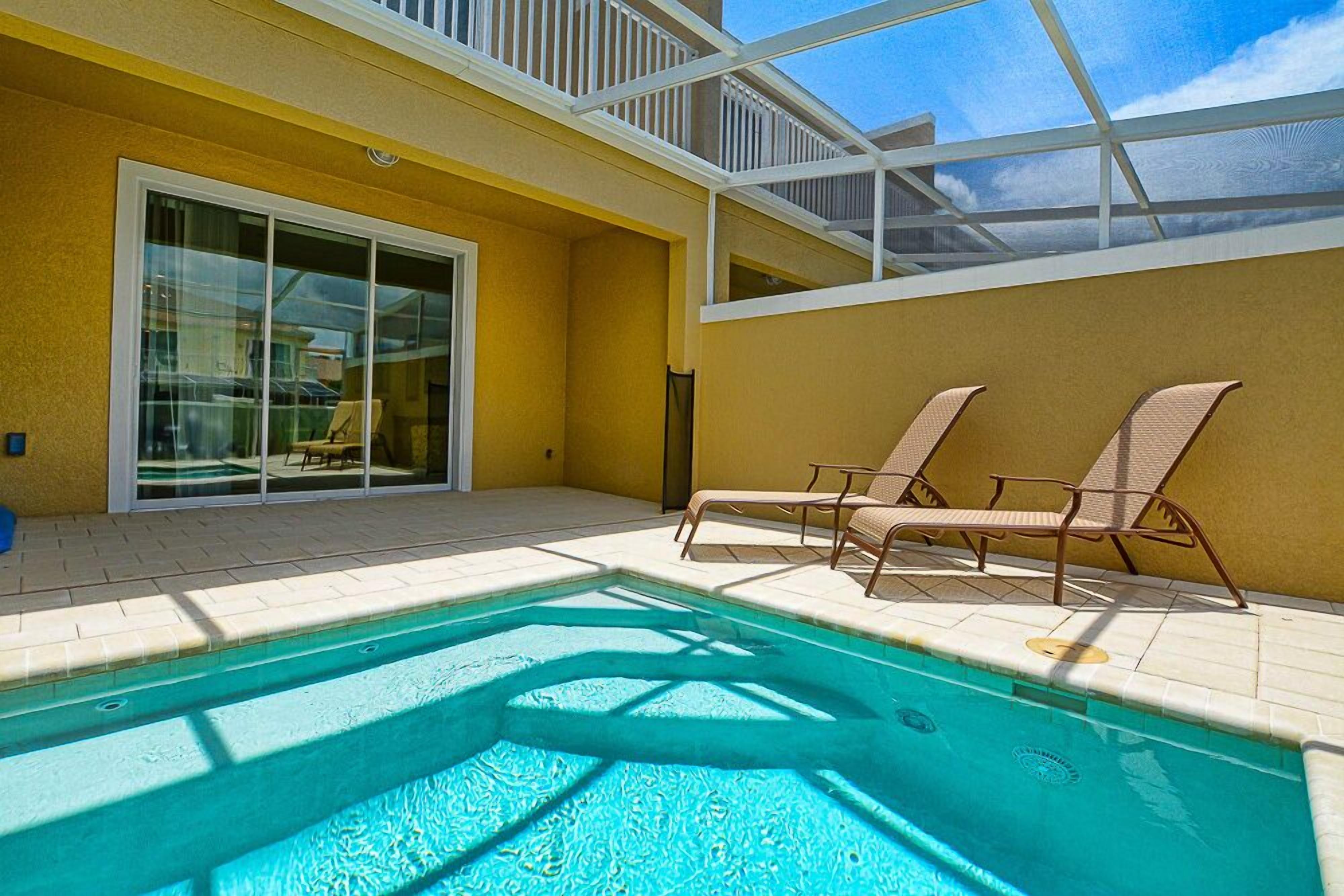Apartment | Pool | Outdoor pool