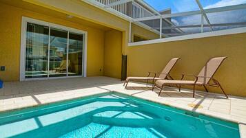Apartment | Pool | Outdoor pool