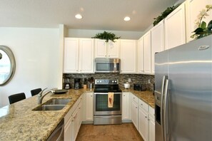 Apartment | Private kitchen | Fridge, microwave, oven, dishwasher