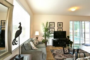 Apartment | Living room