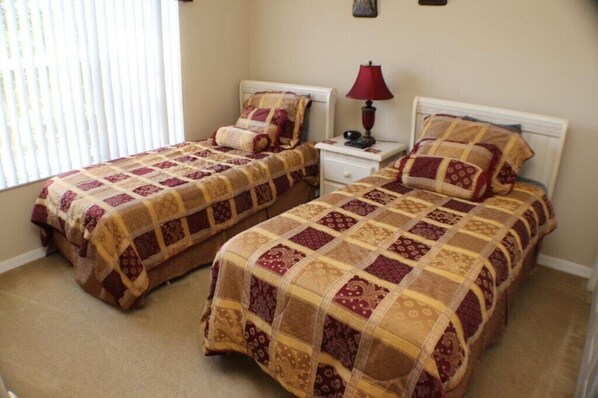 House | 5 bedrooms, free WiFi - Ta524or (Davenport)