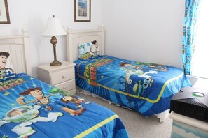 Ferienhaus | 4 Schlafzimmer, Bügeleisen/Bügelbrett, kostenloses WLAN, Bettwäsche