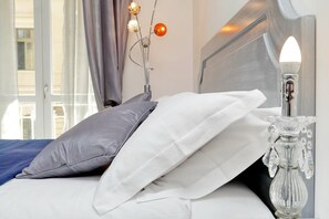 5 chambres, coffres-forts dans les chambres, bureau, Wi-Fi