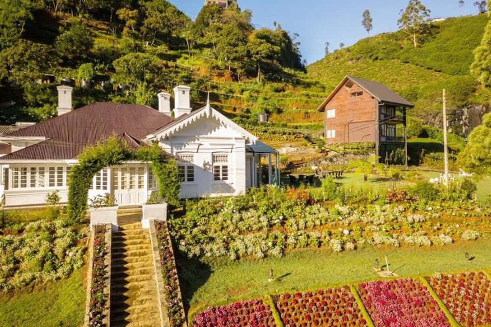 The Clovelly Bungalow