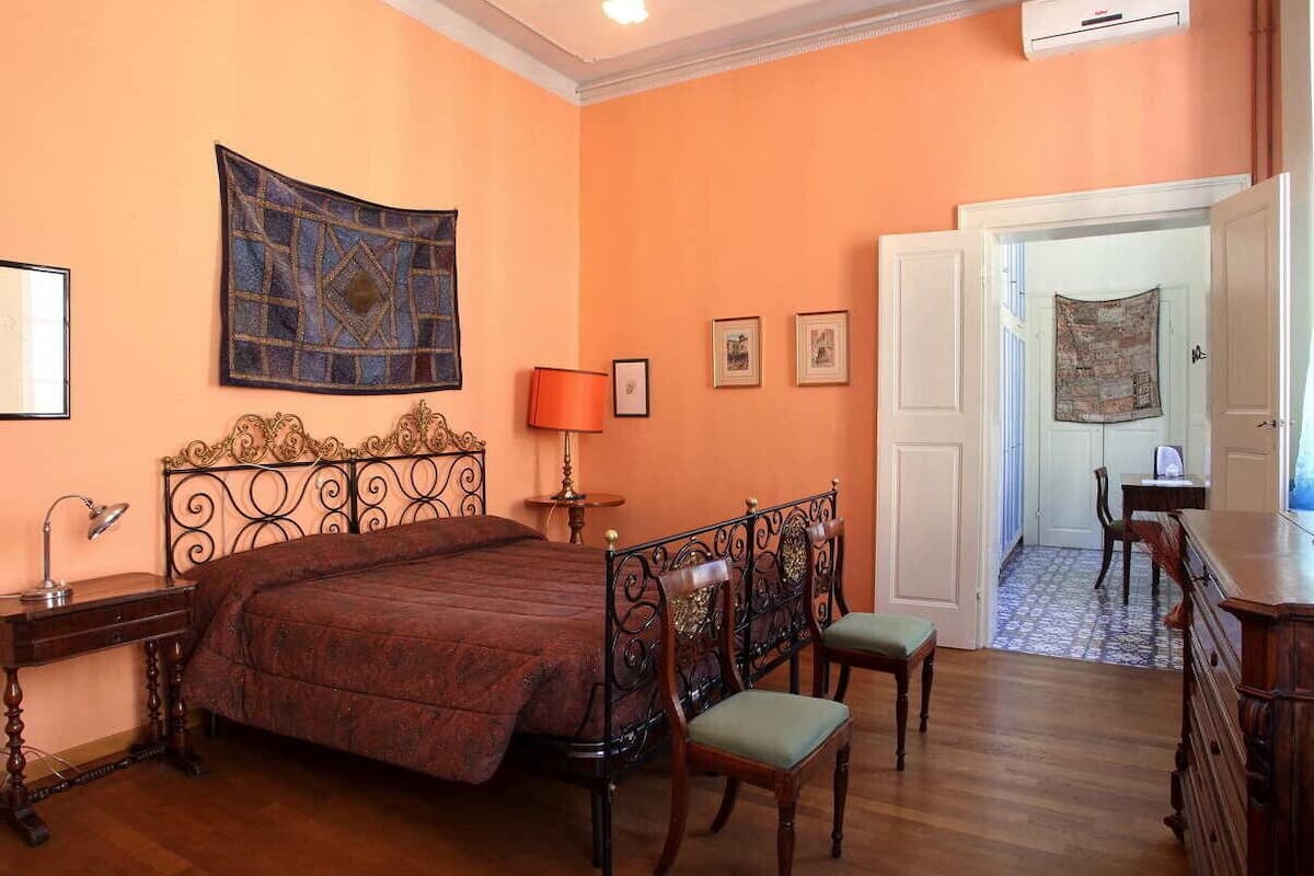 Individually decorated, desk, free cots/infant beds, free WiFi
