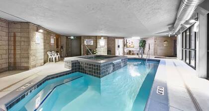 432 Marina Place 2 Bedroom Condo by RedAwning