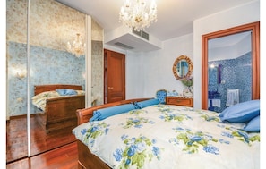 Quarto casal superluxo, vista para o mar | Cofres nos quartos, cortinas blackout, quartos à prova de som