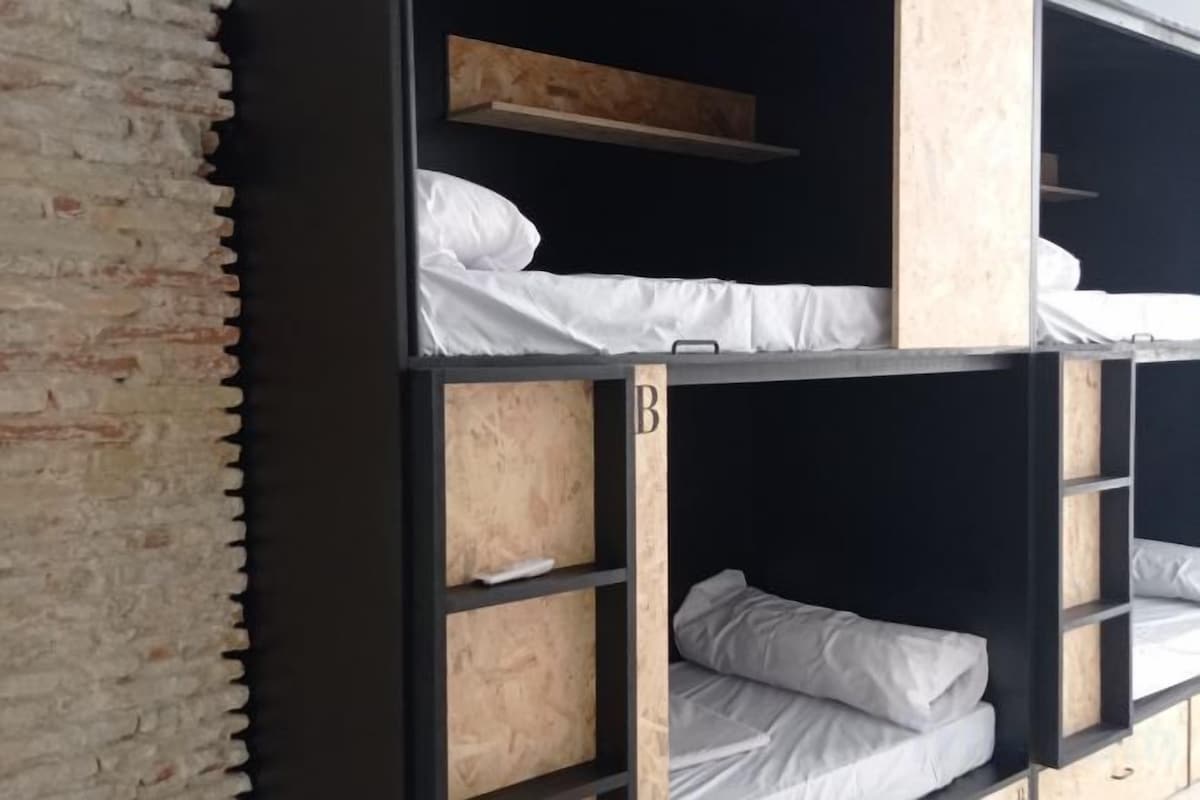 Cortinas blackout y sistema de insonorización