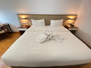 Superior-Doppelzimmer | Minibar, Zimmersafe, Schreibtisch, laptopgeeigneter Arbeitsplatz