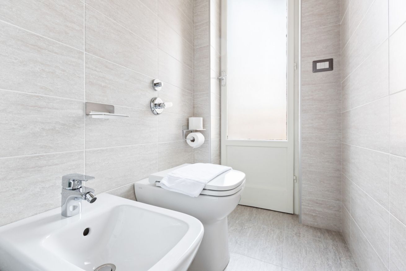 Dusche, Bidet