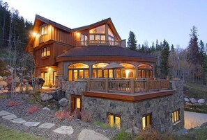House, Multiple Beds (Alpine Majesty) | Exterior
