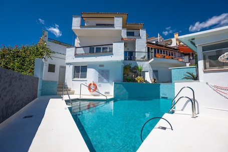 Exterior. Hostal Casa Mercedes