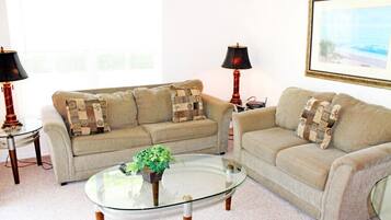 Apartment | Living room