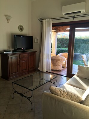 Ferienhaus, 2 Schlafzimmer | Wohnbereich | LCD-Fernseher