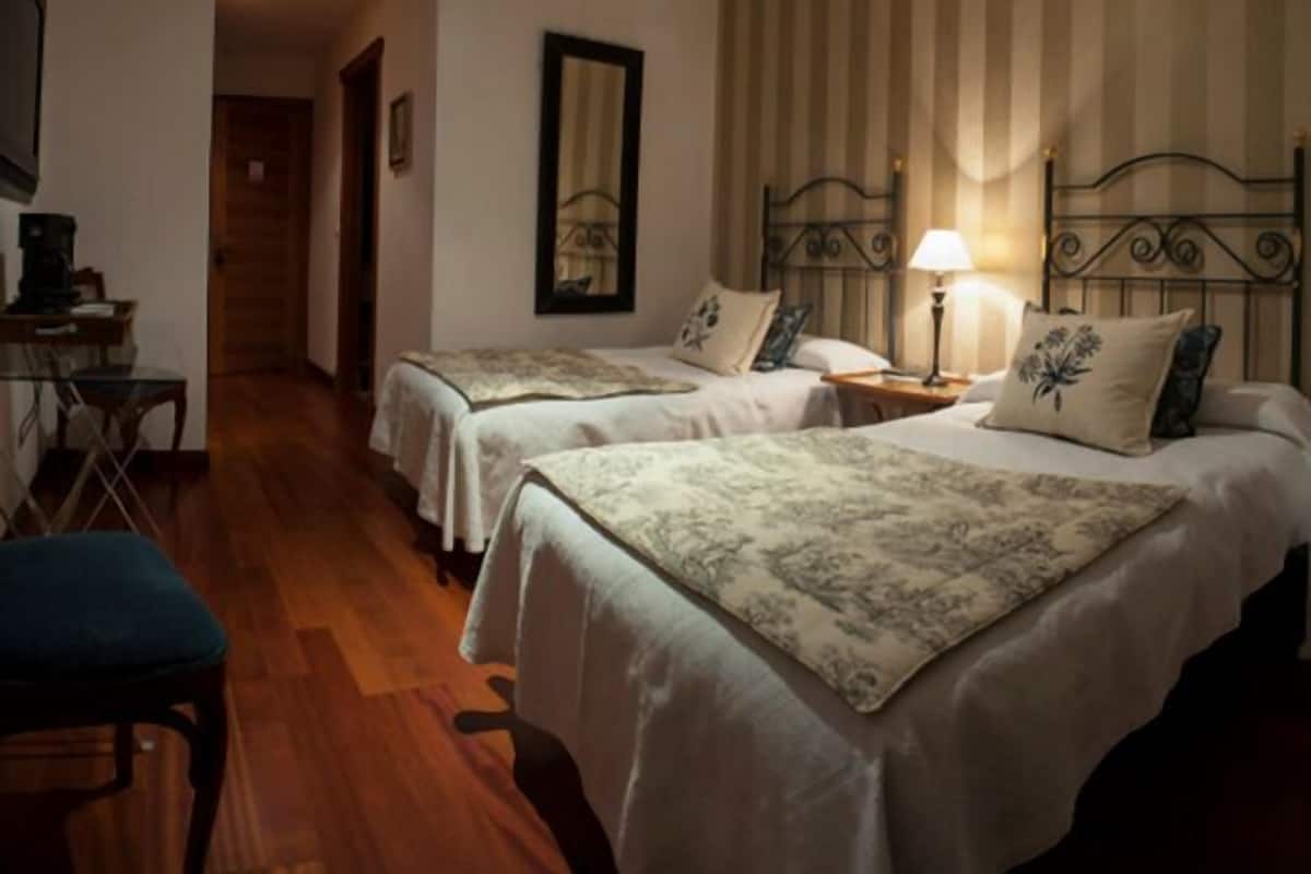 Kamar Double, 2 Tempat Tidur Twin | Wi-Fi gratis dan seprai linen