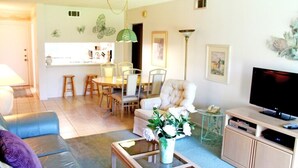 Condo | Living room - Westridge Condo (Orlando)