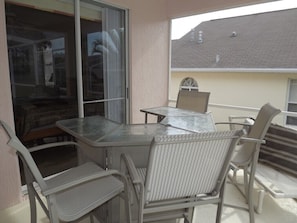 Villa | Balcony