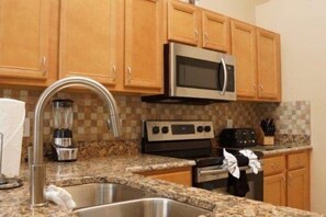 House | Private kitchen | Fridge, microwave, oven, dishwasher