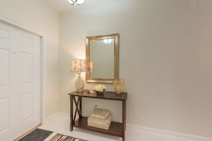 Apartment | 4 bedrooms, free WiFi - 490613 (Davenport)