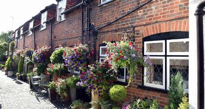 Luxury Cottage Near Windsor Castle