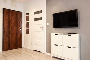 슈피리어 아파트 | 1 개의 침실, 저자극성 침구, 각각 다른 스타일의 인테리어, 각각 다르게 가구 비치