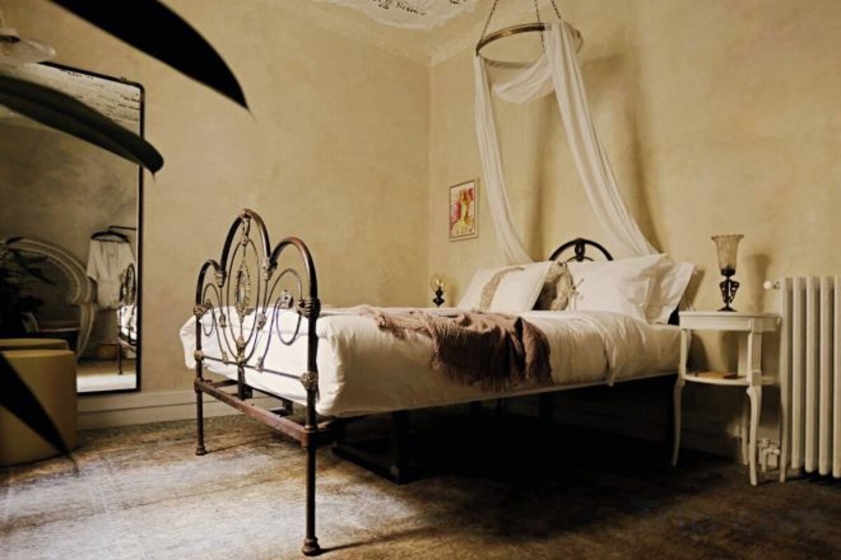 Attic Antique