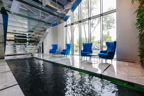 Superior Studio | Pool