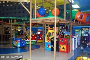 Apartment | Children's area - Regal Palms #2 (Davenport)