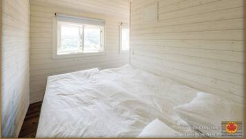 Panoramic Bungalow, Ocean View | Premium bedding, pillow-top beds, individually decorated