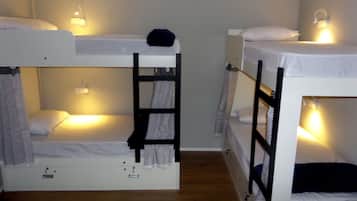 Shared Dormitory, Mixed Dorm (Italia / Espanha)