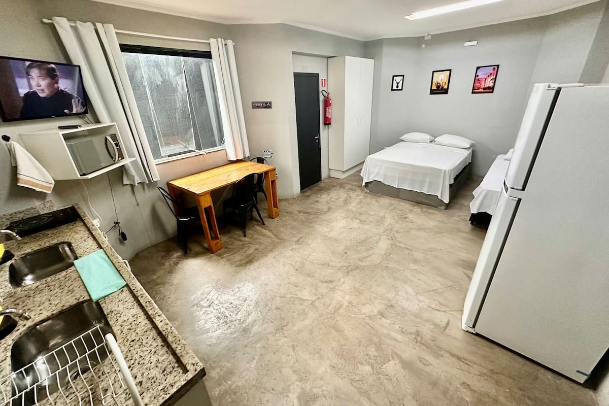 Blackout curtains, soundproofing, iron/ironing board, free WiFi