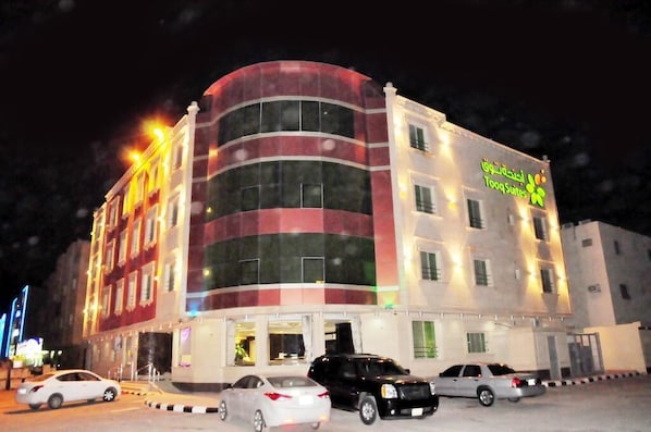 Front of property – evening/night