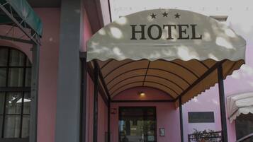 Entrée de l’hébergement