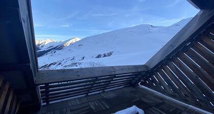 Apt Pied des pistes, sleeps 6 Piau Engaly, valley view