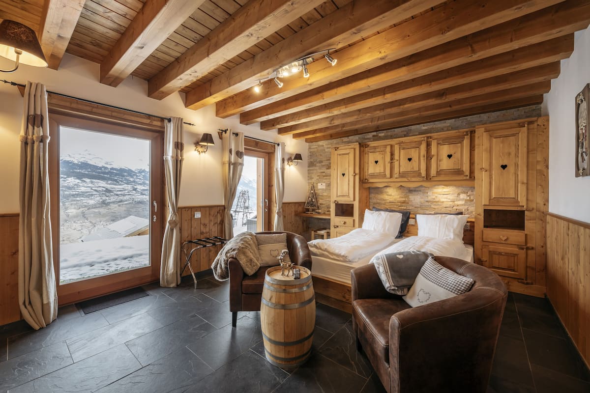Habitación doble (Les Montagnards) | Sábanas de algodón egipcio y ropa de cama de alta calidad