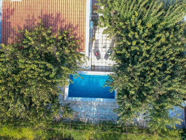 Utomhuspool
