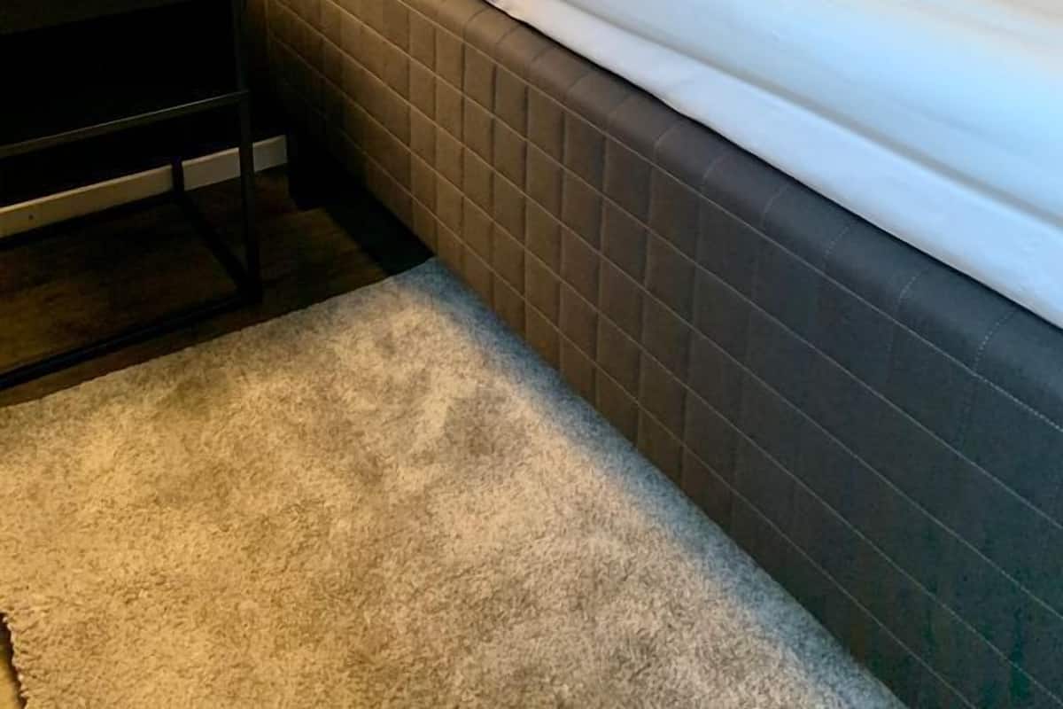 Decoración personalizada, escritorio y cortinas blackout