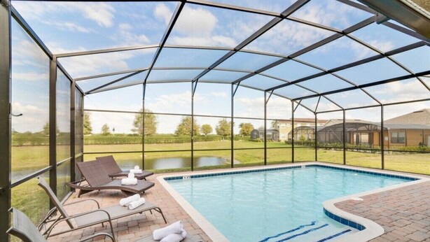 Casa | Piscina | Una piscina al aire libre