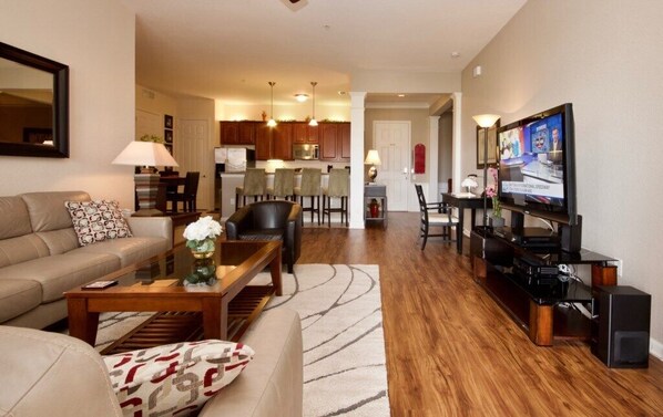 Condo | Living room | Flat-screen TV, DVD player - Penthouse Cabana (Orlando)