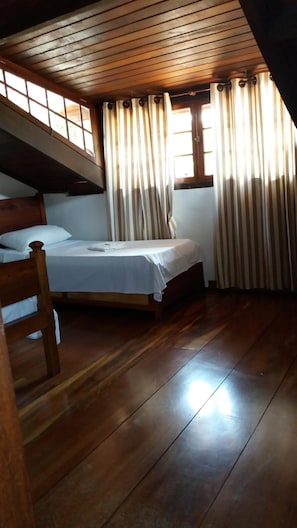 Free WiFi, bed sheets - Casa Centro Histórico (Paraty)