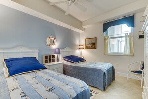 3 bedrooms, iron/ironing board, WiFi, bed sheets - Beautifully decorated, Oceanfront Penthouse Condo + Free Attraction Tickets! (North Myrtle Beach)