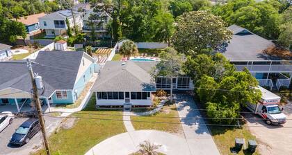 Cozy Beach Cottage w/Pool + Free Attraction Tickets!