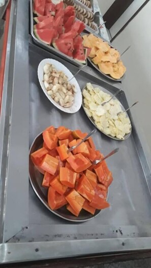 Free daily buffet breakfast