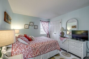 3 室のベッドルーム、アイロン / アイロン台、WiFi、ベッドシーツ