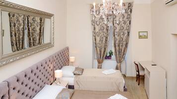 Triple Room | Blackout drapes, soundproofing, iron/ironing board, free WiFi