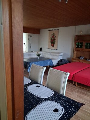 Appartement Ville | Décoration personnalisée, ameublement personnalisé, bureau